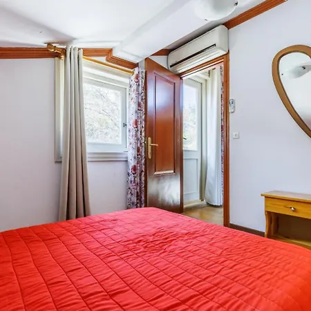 Villa Aloupi *