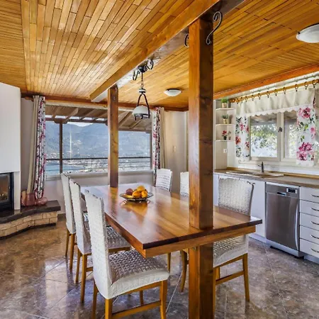 Aloupi * 斯科派洛斯