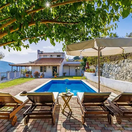 Villa Aloupi *