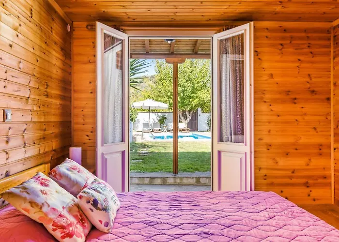 Aloupi * Città di Skopelos